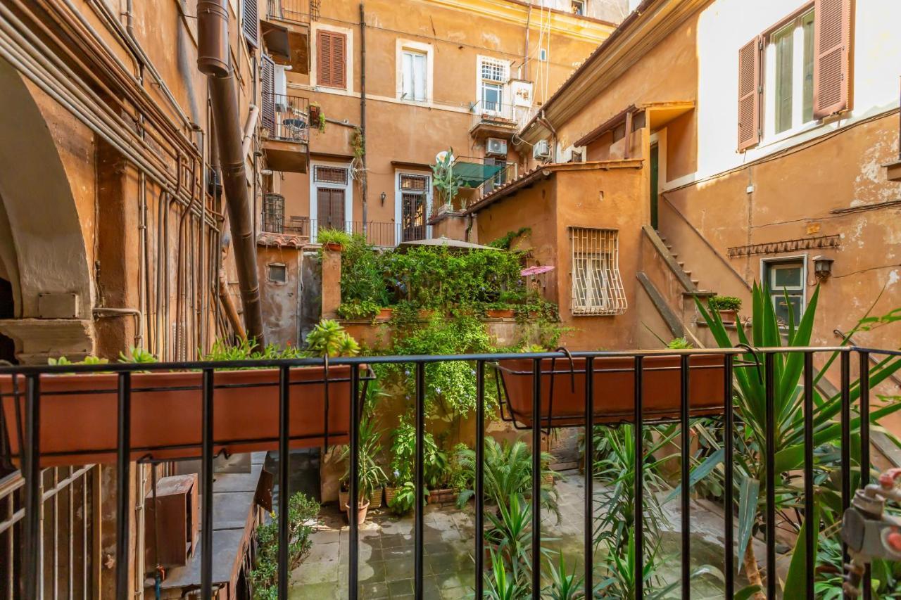 Al Cortile Del Moro Apartment Rome Exterior photo