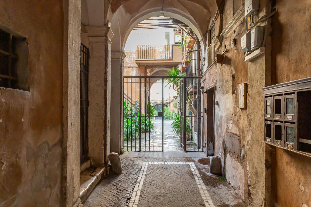 Al Cortile Del Moro Apartment Rome Exterior photo
