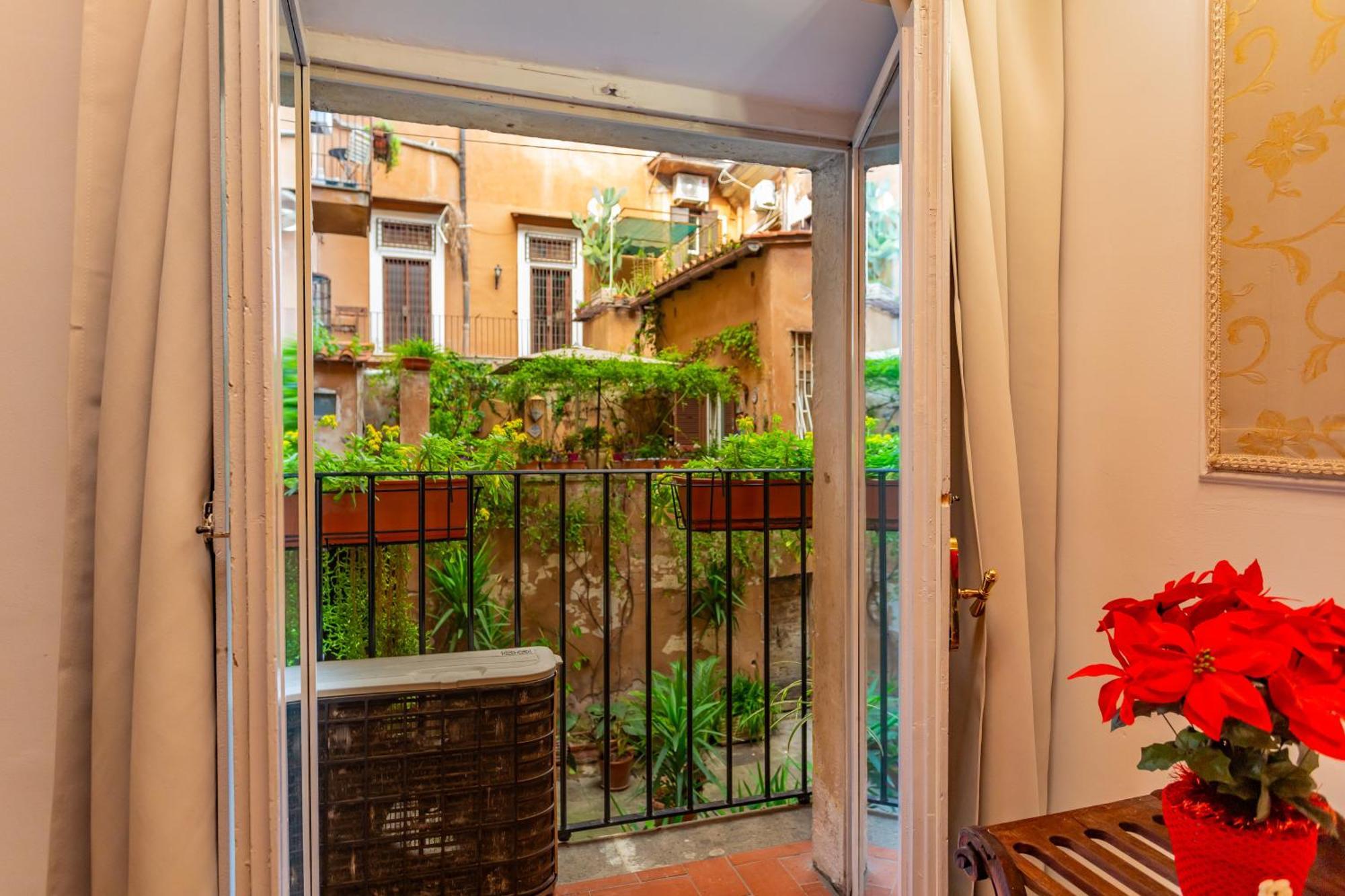 Al Cortile Del Moro Apartment Rome Exterior photo